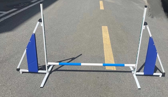 Εκπαιδευτικό σκυλί για κατοικίδια ζώα Περπατητικό φράχτη Δυνατό να αναδιπλωθεί εξοπλισμός εκπαίδευσης κατοικίδιων ζώων με πλαίσιο από αλουμίνιο